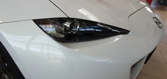Car image 24