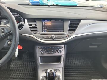 Car image 11