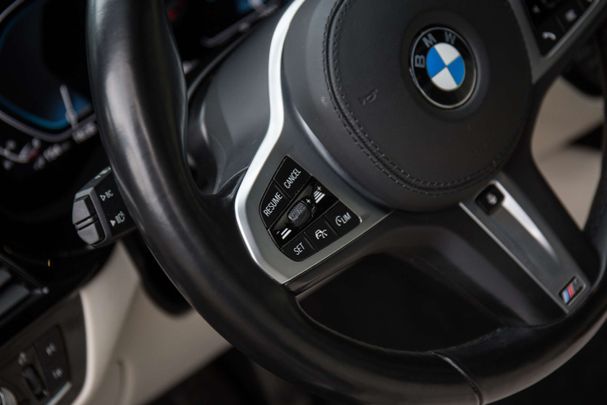 BMW 530 e 215 kW image number 12