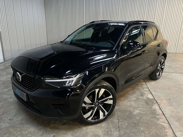 Volvo XC40 B3 Plus Dark 120 kW image number 1