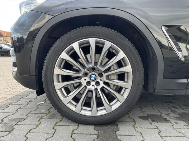 BMW X3 xDrive30d Luxury Line 195 kW image number 9