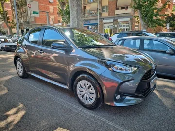 Car image 2