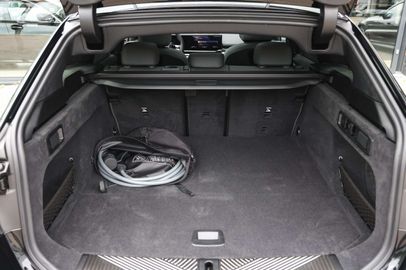 Car image 41