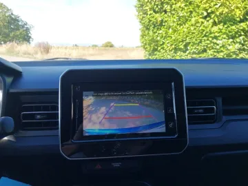 Car image 17