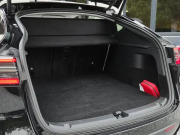 Car image 43