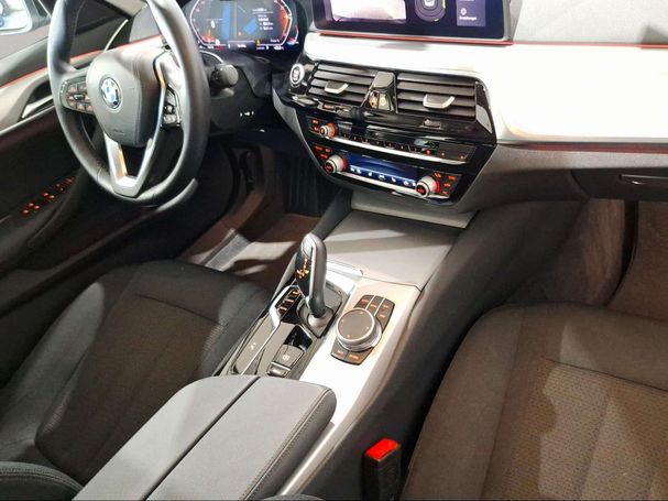 BMW 530i 185 kW image number 13