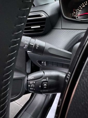 Peugeot 208 PureTech 75 Active 55 kW image number 21