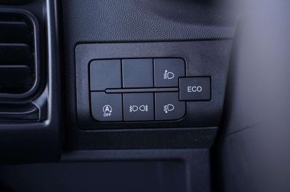 Car image 37