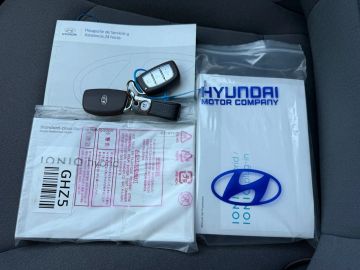 Car image 40