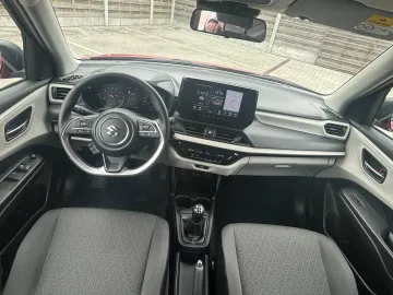 Car image 23