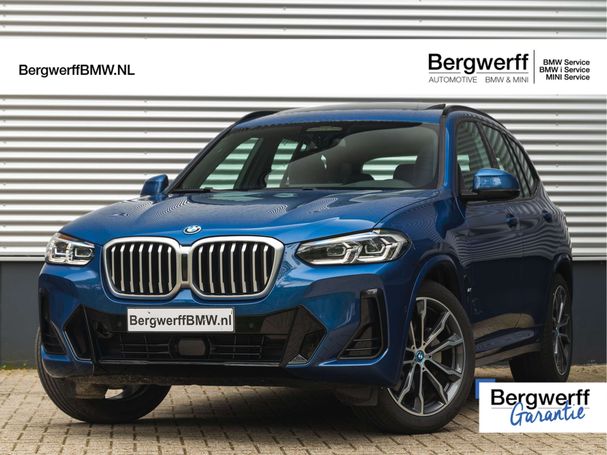 BMW X3 xDrive30e 215 kW image number 1