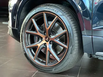 Car image 31
