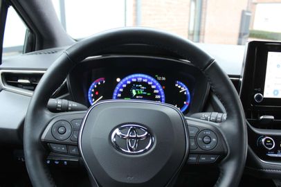 Car image 13