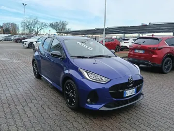 Car image 3