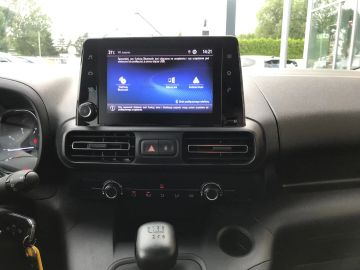 Car image 31