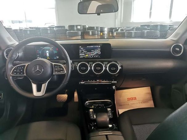 Mercedes-Benz CLA 220 140 kW image number 17