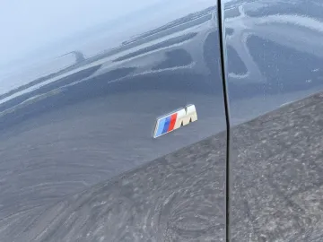 Car image 35