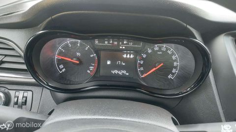 Car image 31