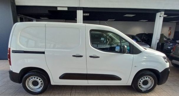 Citroen Berlingo BlueHDi 100 75 kW image number 2