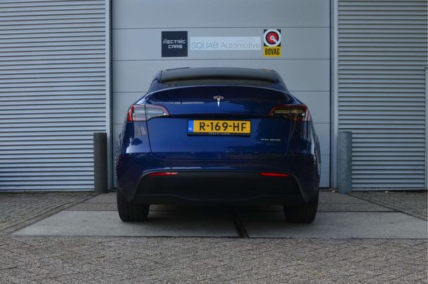 Tesla Model Y Long Range AWD 258 kW image number 8