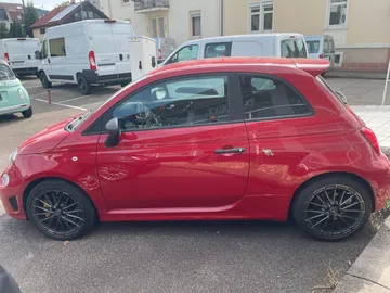 Car image 5