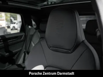 Car image 33