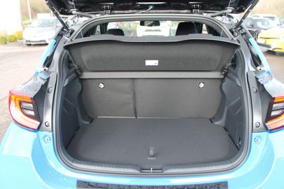 Car image 11