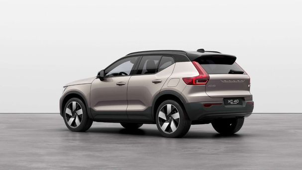 Volvo XC40AWD Plus 175 kW image number 6