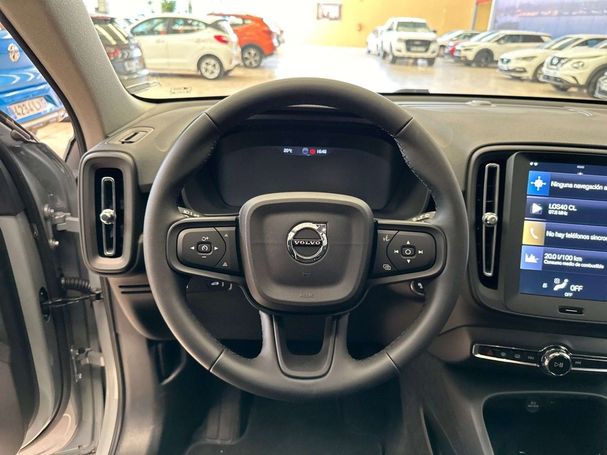 Volvo XC40 T2 95 kW image number 10