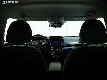 Car image 25