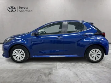 Car image 4