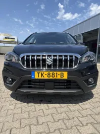 Car image 2