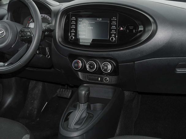 Toyota Aygo X 1.0 VVT-i 53 kW image number 8