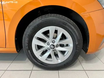 Car image 31