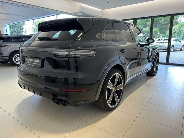 Porsche Cayenne Turbo 404 kW image number 3