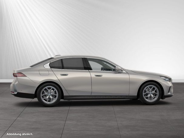 BMW 520i 140 kW image number 12