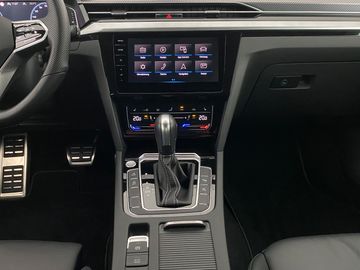 Car image 36