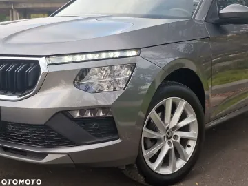 Car image 27