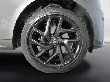 Car image 28