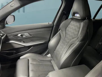 Car image 42