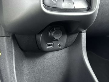 Car image 31