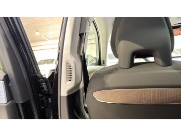 Car image 49