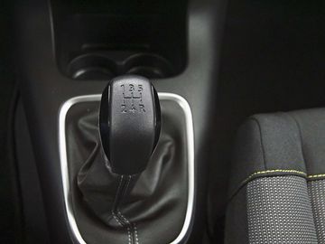 Car image 30