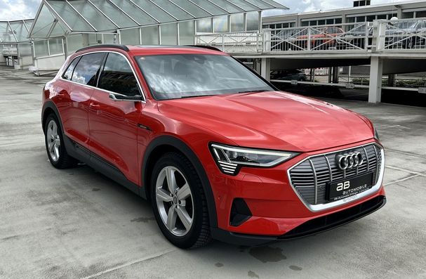 Audi e-tron 55 quattro 300 kW image number 2