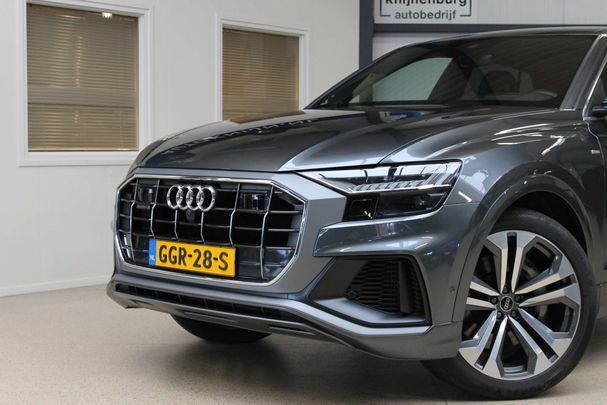 Audi Q8 55 TFSIe quattro 280 kW image number 1