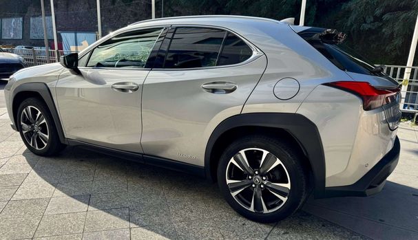 Lexus UX 250h Luxury 135 kW image number 10