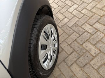 Car image 29