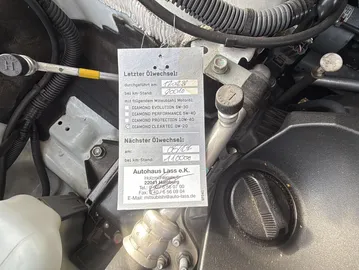 Car image 27
