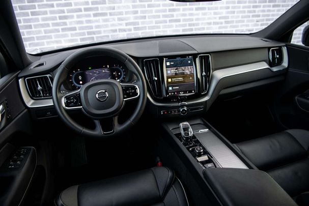 Volvo XC60 B5 184 kW image number 11