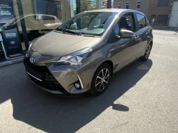 Car image 15